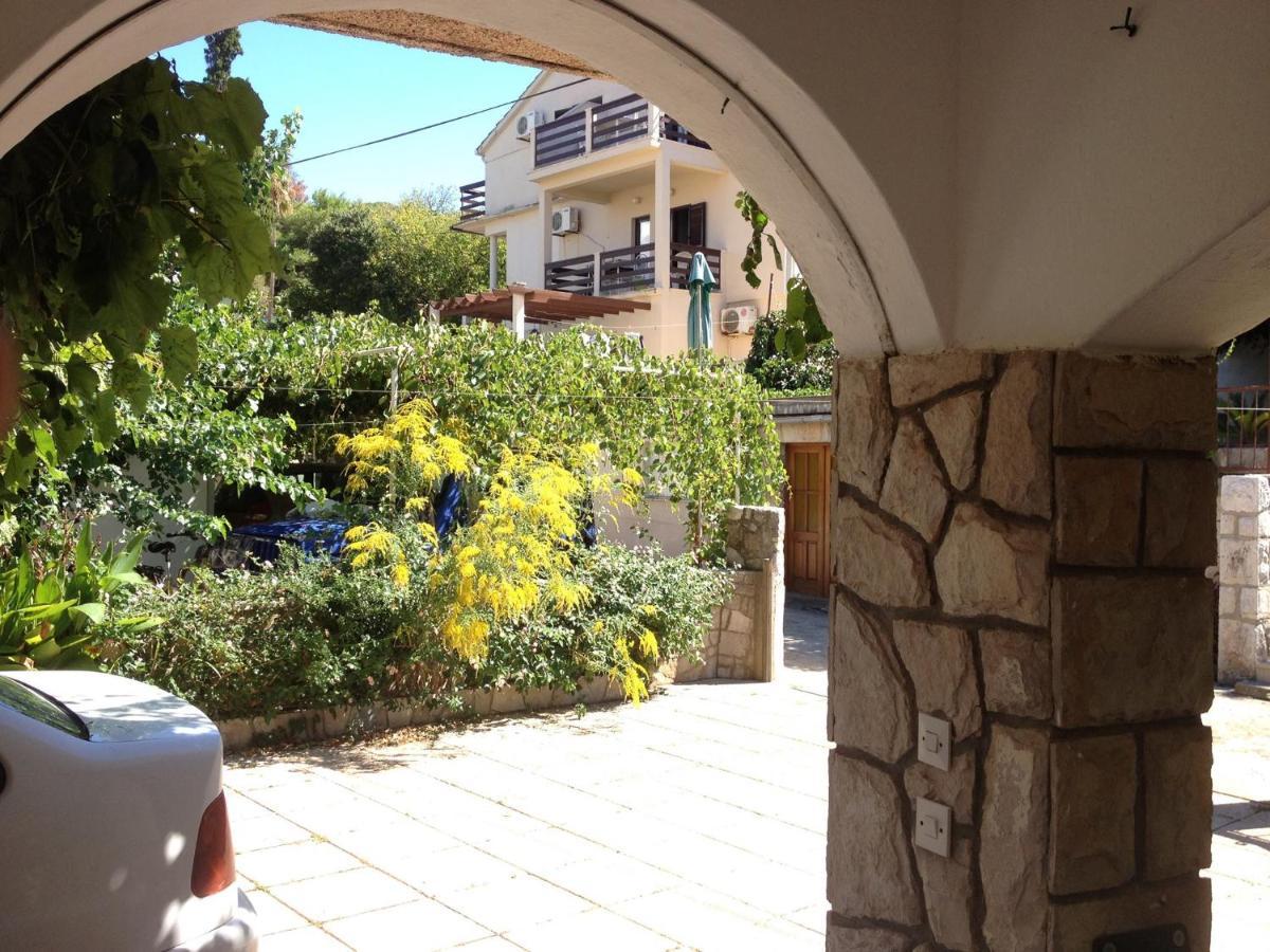 Villa Marga 耶尔萨 外观 照片