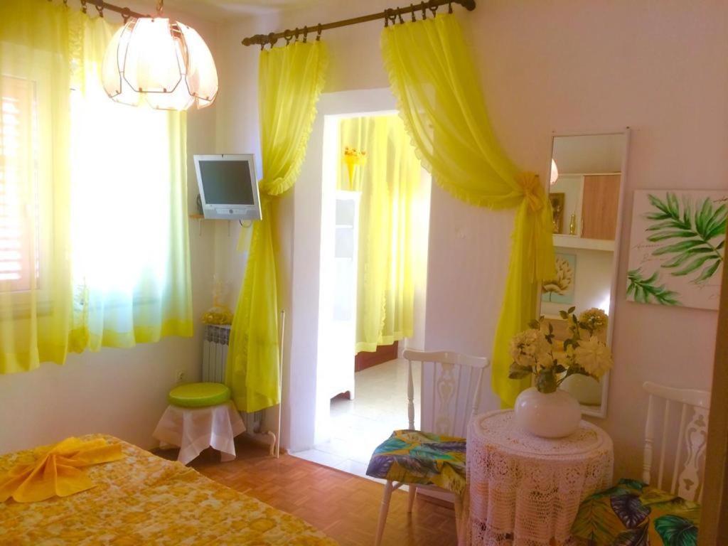 Villa Marga 耶尔萨 外观 照片