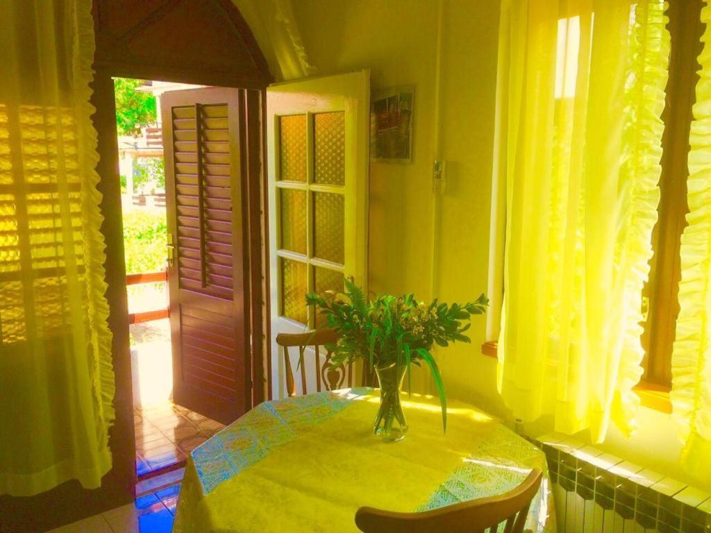 Villa Marga 耶尔萨 外观 照片