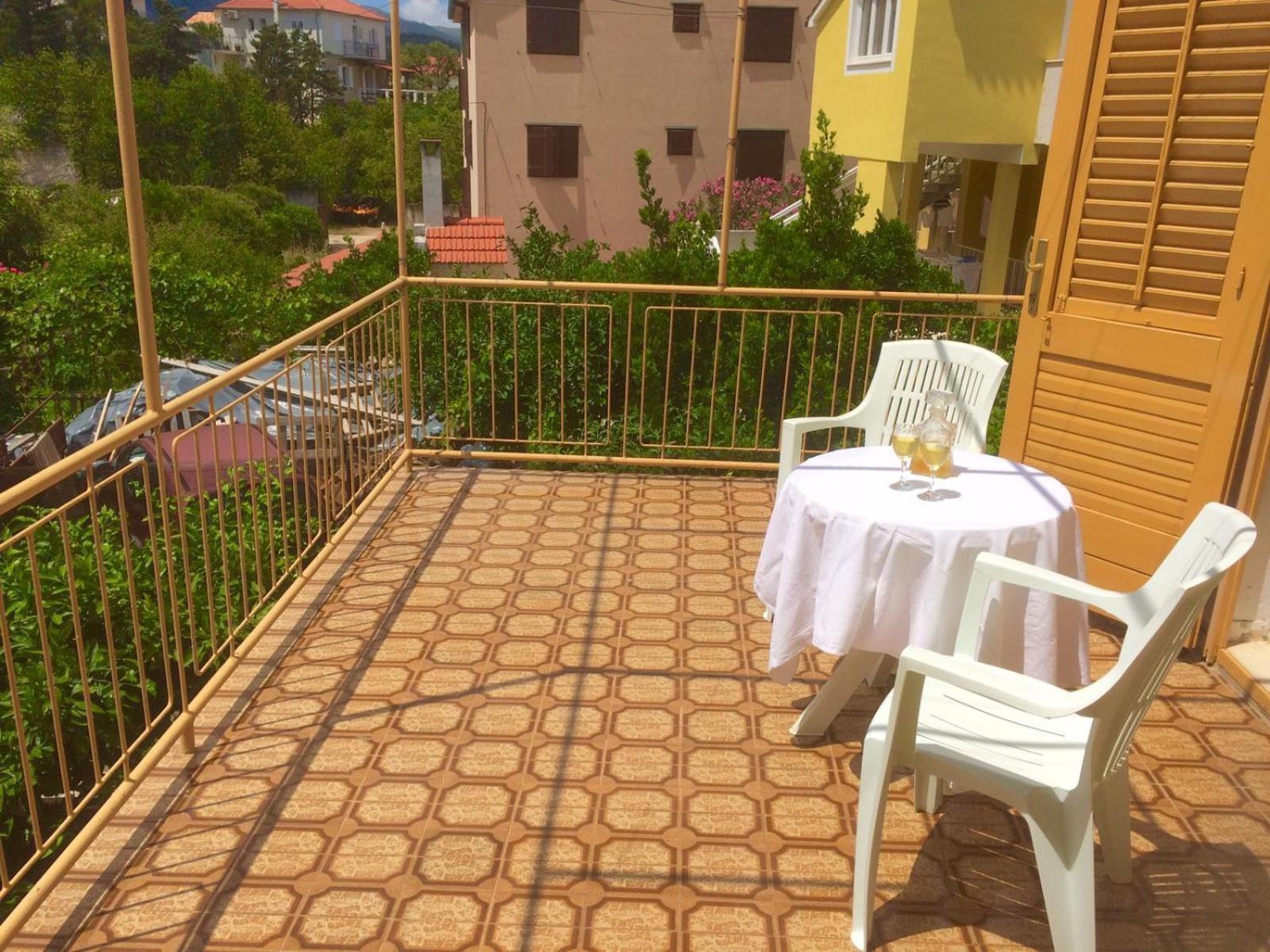 Villa Marga 耶尔萨 外观 照片